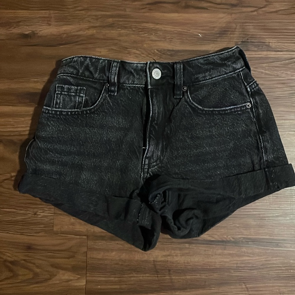 black mom shorts